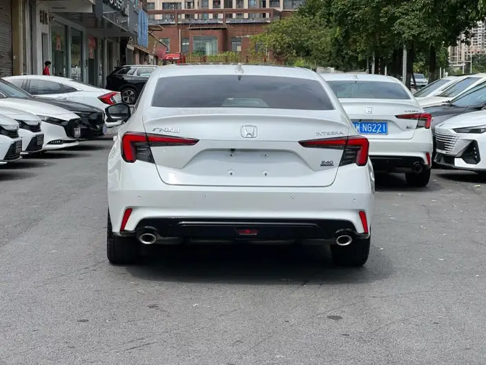 Model Ge 2023 Model 240TURBO CVT Exclusive Edition – фото 5