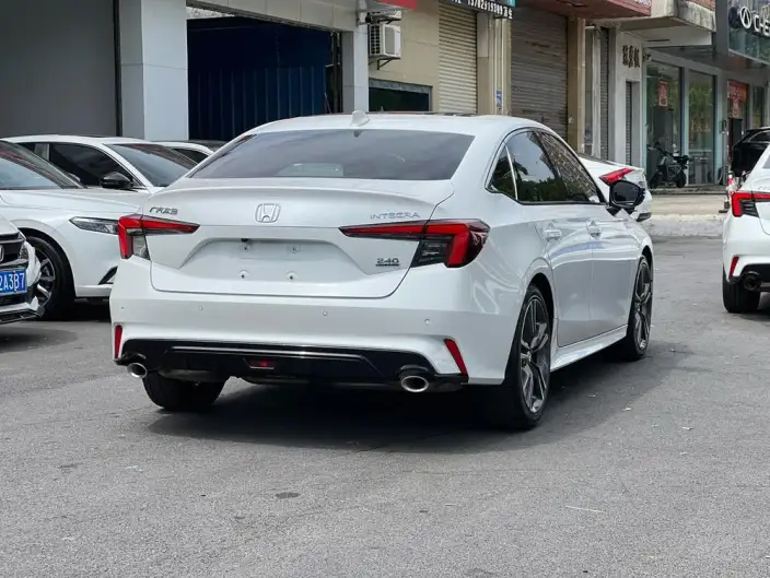 Model Ge 2023 Model 240TURBO CVT Exclusive Edition – фото 6