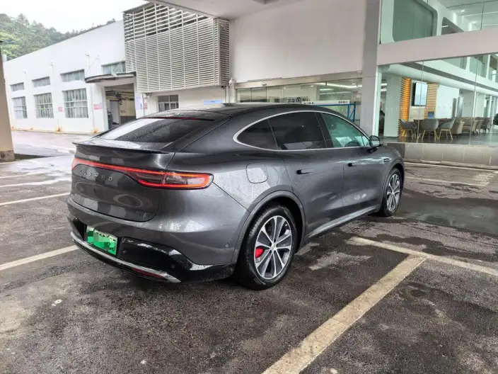 Luxeed R7 2025 Model Extended Range 53.4kWh Ultra 4WD Edition – фото 5