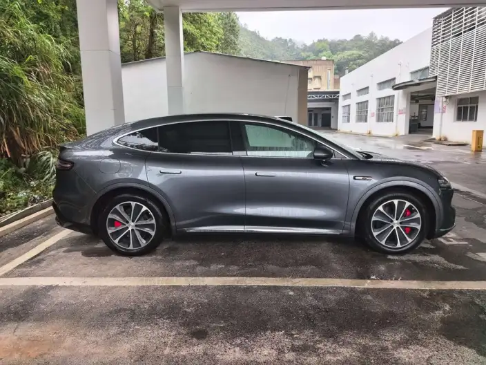 Luxeed R7 2025 Model Extended Range 53.4kWh Ultra 4WD Edition – фото 6