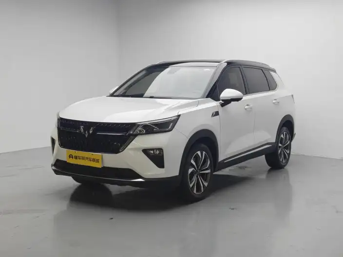 WULING Asta 2021 Model 1.5T Automatic Starlight Edition