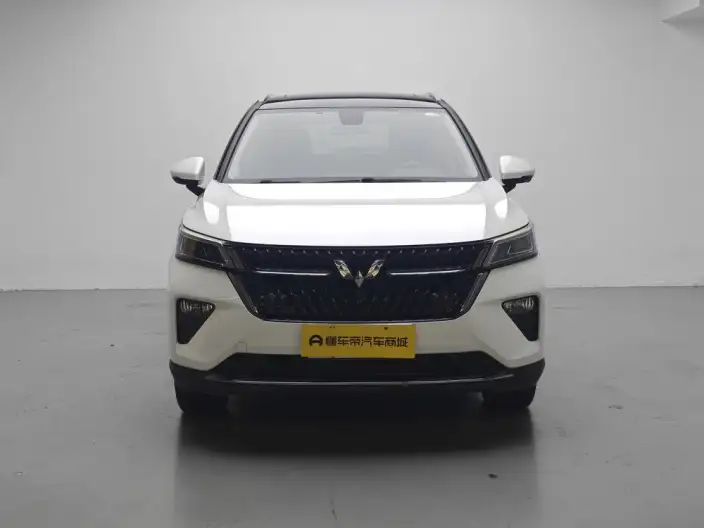 WULING Asta 2021 Model 1.5T Automatic Starlight Edition