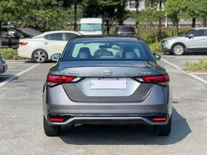 Nissan Sylphy 2023 Model 1.6L CVT Yuexiang Edition – фото 6