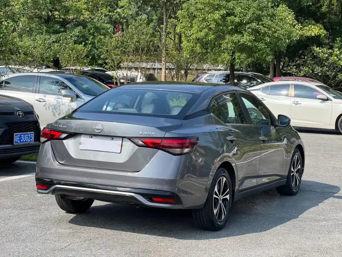 Nissan Sylphy 2023 Model 1.6L CVT Yuexiang Edition – фото 7