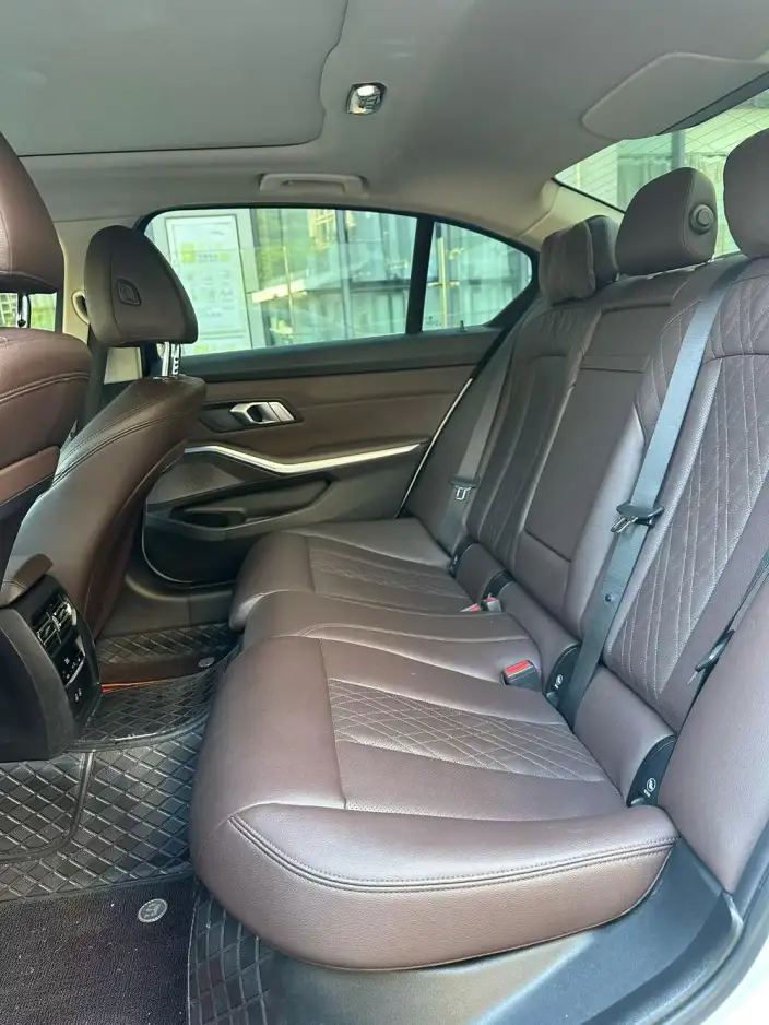 BMW 3 Series 2023 Model 325Li M Sports Set – фото 10