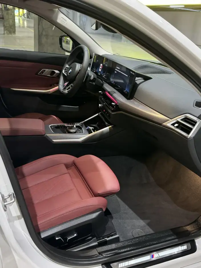BMW 3 Series 2025 Model 330Li M Sports Night Set – фото 6