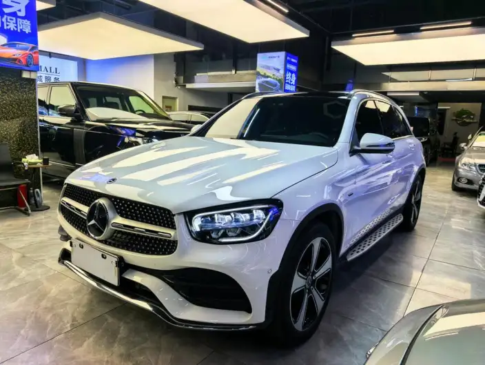 Mercedes-Benz GLC 2022 Model Facelift GLC 300 L 4MATIC Dynamic Model Collector Edition – фото 1