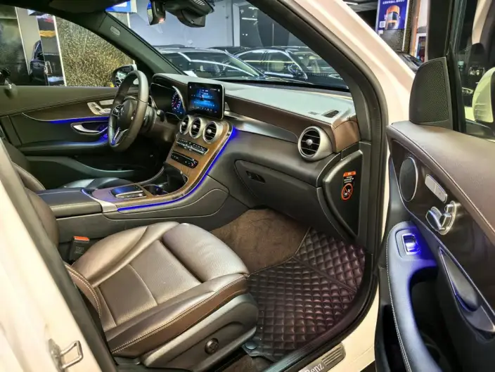 Mercedes-Benz GLC 2022 Model Facelift GLC 300 L 4MATIC Dynamic Model Collector Edition – фото 7