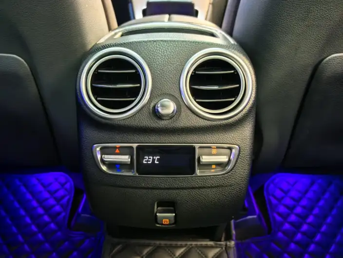 Mercedes-Benz GLC 2022 Model Facelift GLC 300 L 4MATIC Dynamic Model Collector Edition – фото 8