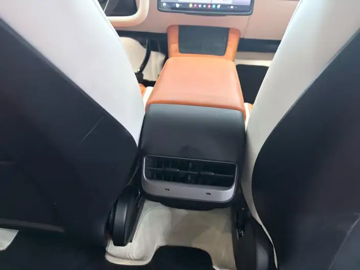 Model Y 2024 Model Long Battery Life Pro All-wheel drive version