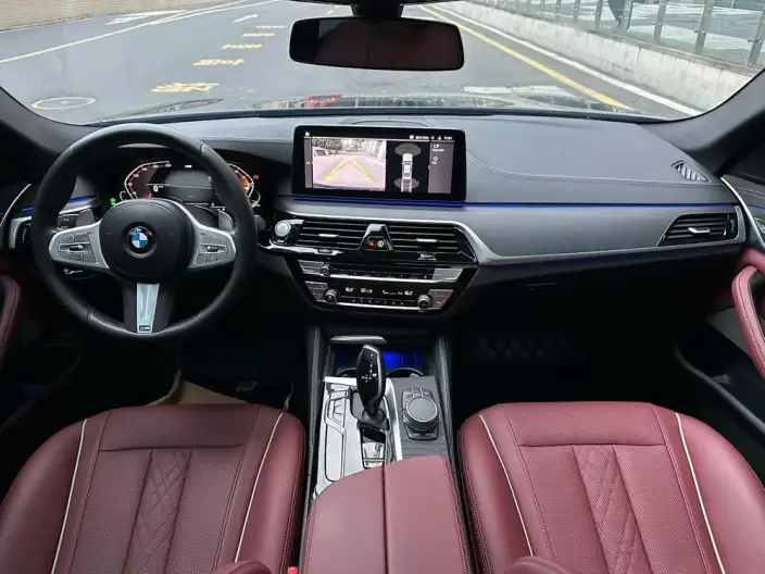 BMW 5 Series 2023 Model 530Li Leading Model M Sports Set – фото 6