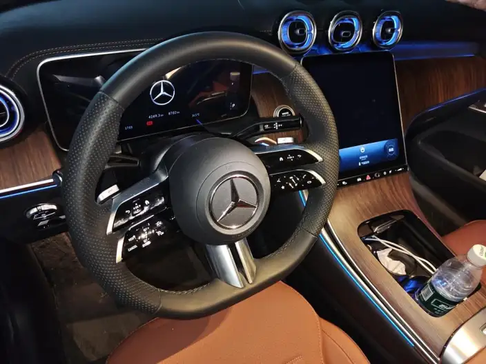 Mercedes-Benz GLC 2025 Model GLC 300 L 4MATIC Dynamic Model 5 seat – фото 7