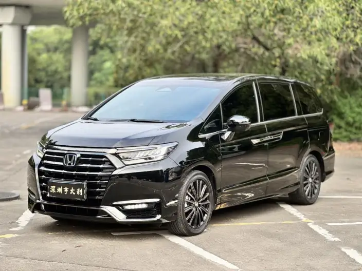 Honda Elysion 2024 Model 2.0L e:HEV Deluxe Edition