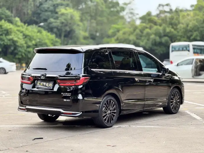 Honda Elysion 2024 Model 2.0L e:HEV Deluxe Edition – фото 7
