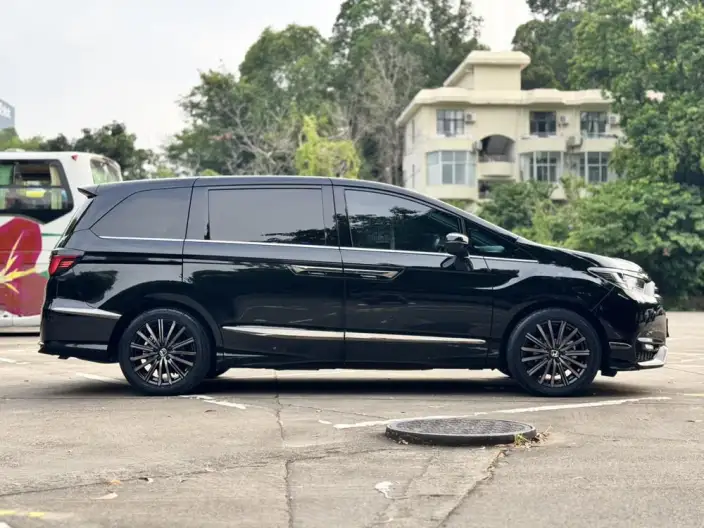 Honda Elysion 2024 Model 2.0L e:HEV Deluxe Edition – фото 8