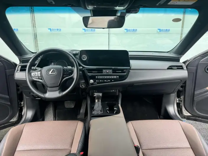Lexus ES 2022 Model 200 Superior Edition – фото 6