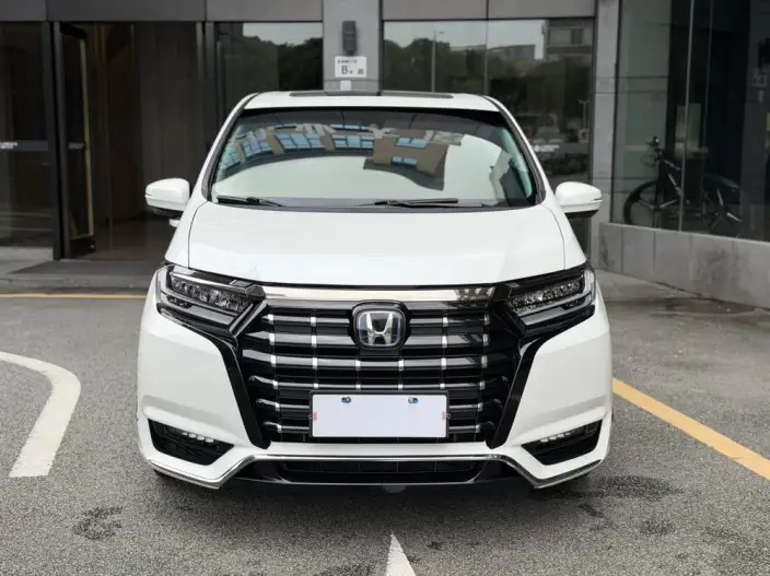 Honda Elysion 2022 Model 2.0L Hybrid Deluxe Edition