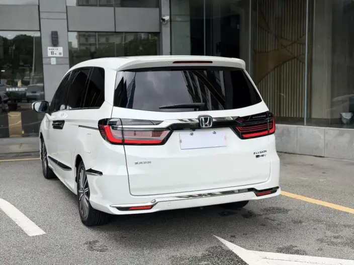 Honda Elysion 2022 Model 2.0L Hybrid Deluxe Edition
