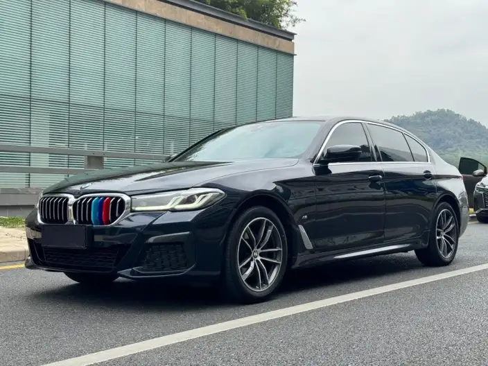 BMW 5 Series 2022 Model Facelift 525Li M Sports Set – фото 1