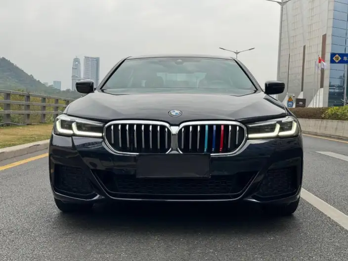 BMW 5 Series 2022 Model Facelift 525Li M Sports Set – фото 2