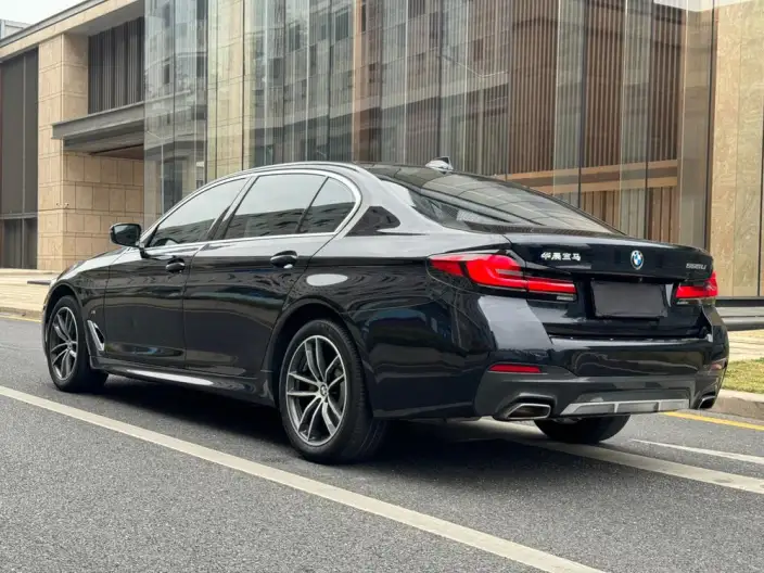 BMW 5 Series 2022 Model Facelift 525Li M Sports Set – фото 4