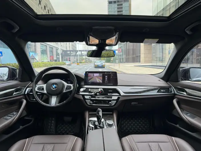 BMW 5 Series 2022 Model Facelift 525Li M Sports Set – фото 7