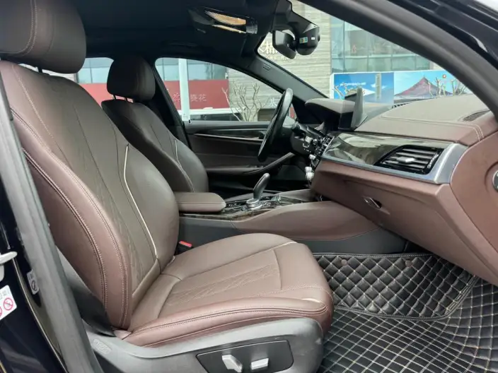 BMW 5 Series 2022 Model Facelift 525Li M Sports Set – фото 9