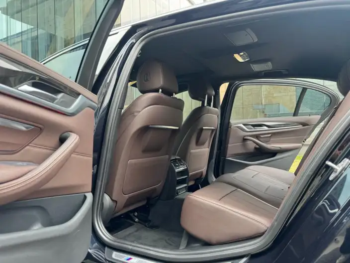 BMW 5 Series 2022 Model Facelift 525Li M Sports Set – фото 10