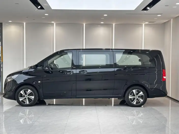 Viano 2024 Model 2.0T Business Edition 7 seat