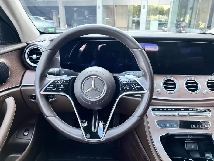 Mercedes-Benz E-Class 2021 Model Facelift E 260 L sedan – фото 9