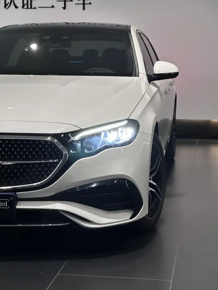 Mercedes-Benz E-Class 2024 Model E 260 L Sports sedan – фото 7