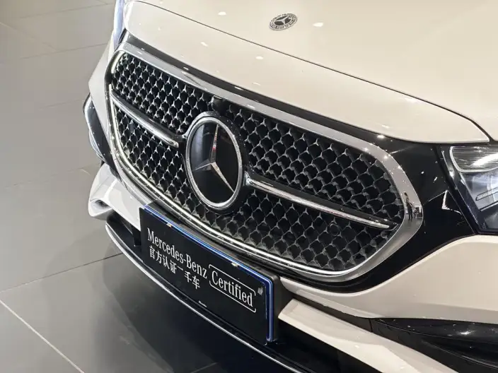Mercedes-Benz E-Class 2024 Model E 260 L Sports sedan – фото 10