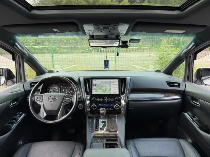Vellfire 2021 Model Toyota Crown Hybrid 2.5L HV Premium Edition – фото 8