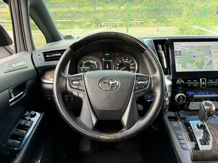 Vellfire 2021 Model Toyota Crown Hybrid 2.5L HV Premium Edition – фото 9