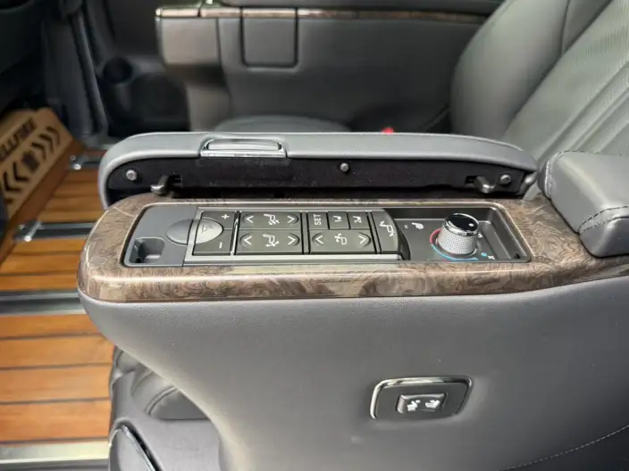 Vellfire 2021 Model Toyota Crown Hybrid 2.5L HV Premium Edition – фото 10