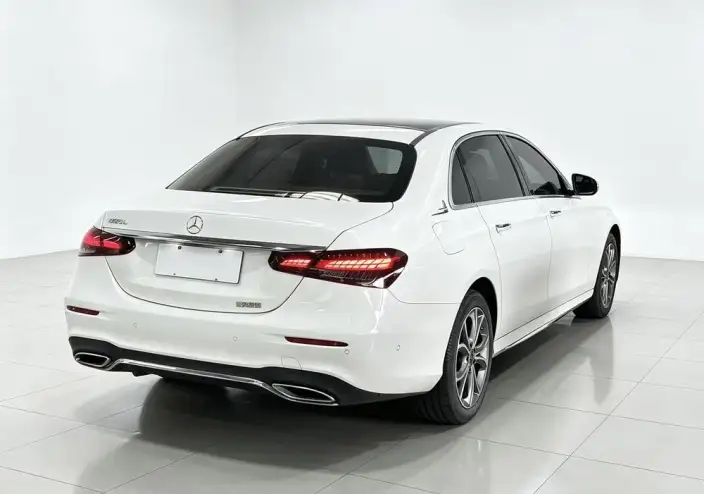 Mercedes-Benz E-Class 2023 Model E 300 L Luxury Model Sports sedan – фото 6
