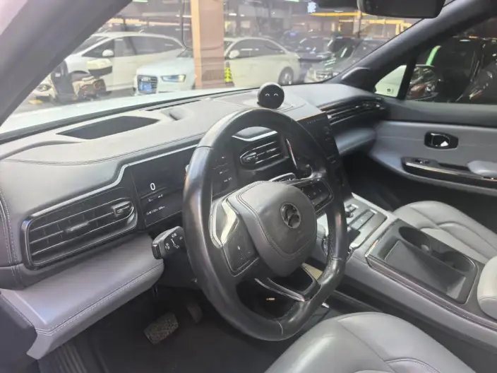 NIO EC6 2020 Model 615KM Performance version – фото 5