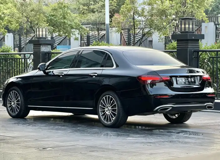 Mercedes-Benz E-Class 2023 Model E 260 L sedan