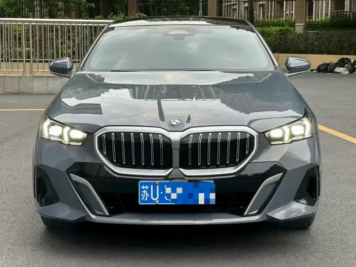 BMW 5 Series 2024 Model 525Li M Sports Set