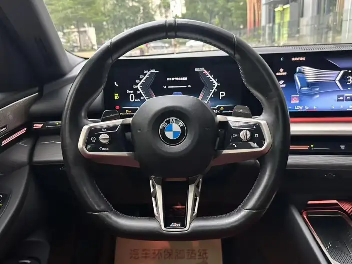BMW 5 Series 2024 Model 525Li M Sports Set – фото 10