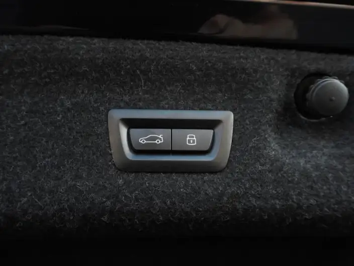 BMW 4 Series 2024 Model 430i M Sports Night Set – фото 9