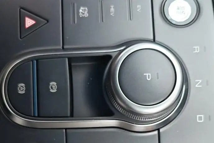 BYD Destroyer 05 2023 Model DM-i Champion Edition 55KM Luxury Model – фото 6