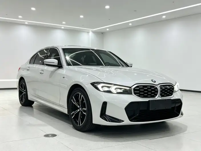 BMW 3 Series 2023 Model 325i M Sports Set