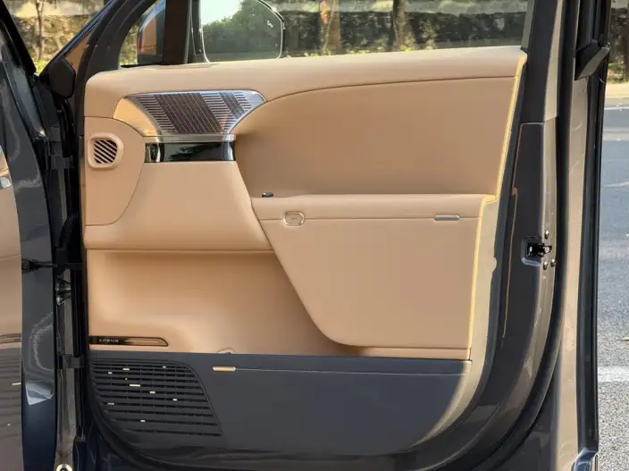 XPENG GX 2026 Model Extended Range 1585 4WD Ultra SE – фото 8