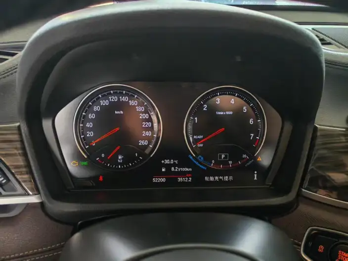 BMW X1 2022 Model xDrive25Li Exclusive Model – фото 8