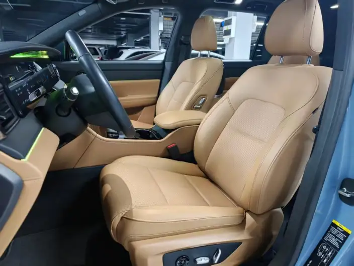 Li Auto ONE 2021 Model Extended Range 6 seat Edition – фото 9