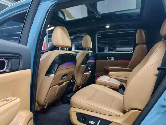 Li Auto ONE 2021 Model Extended Range 6 seat Edition – фото 10