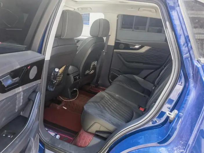 Hongqi HS5 2022 Model Facelift 2.0T Smart Flag Enjoy Edition – фото 9