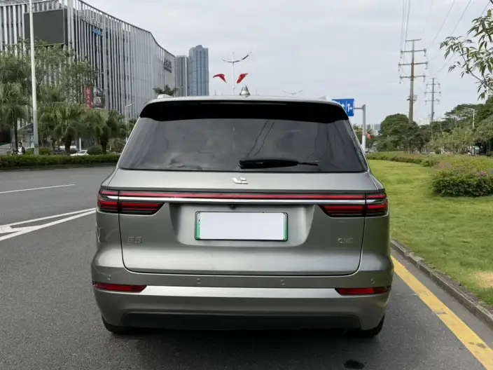 Li Auto ONE 2021 Model Extended Range 6 seat Edition – фото 6
