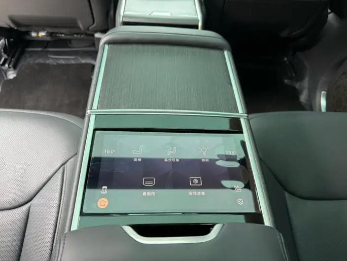 Range Rover 2023 Model 4.4 V8 530PS First Edition Edition – фото 8